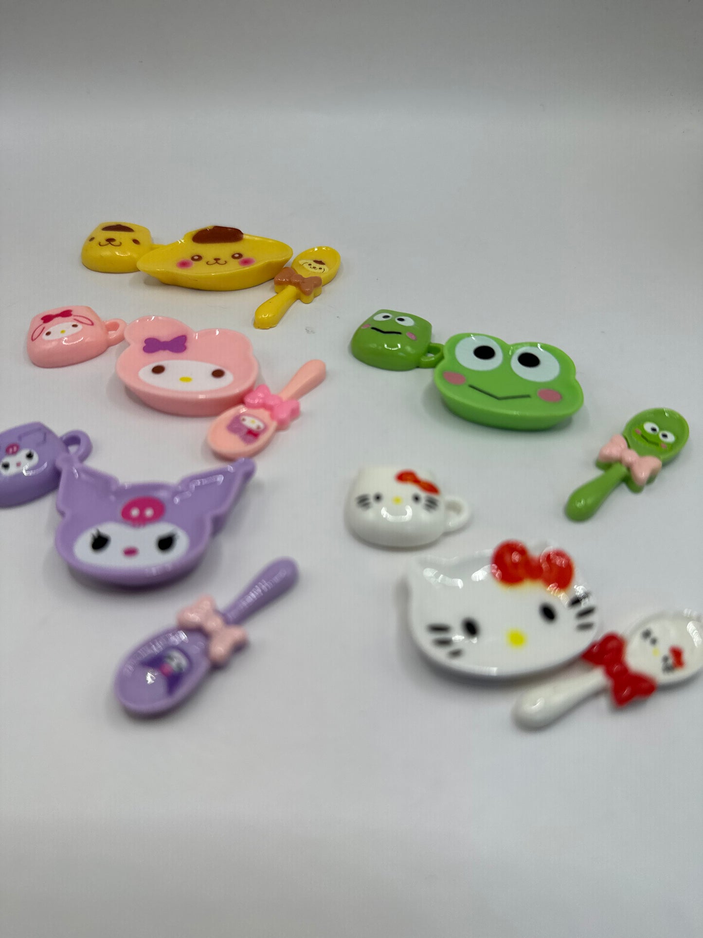 Sanrio dish set charms