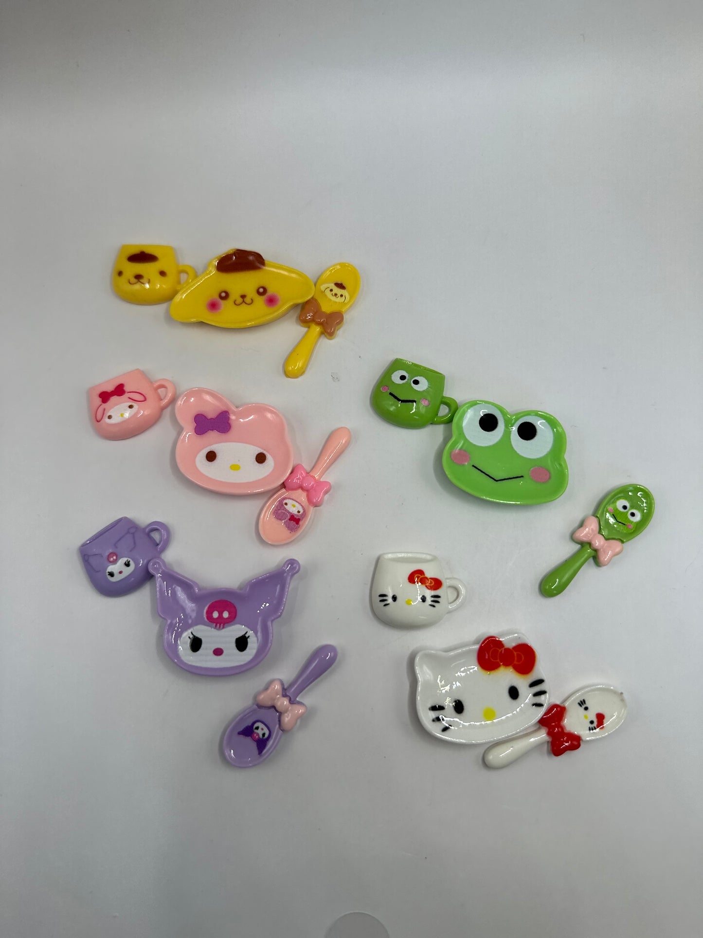 Sanrio dish set charms