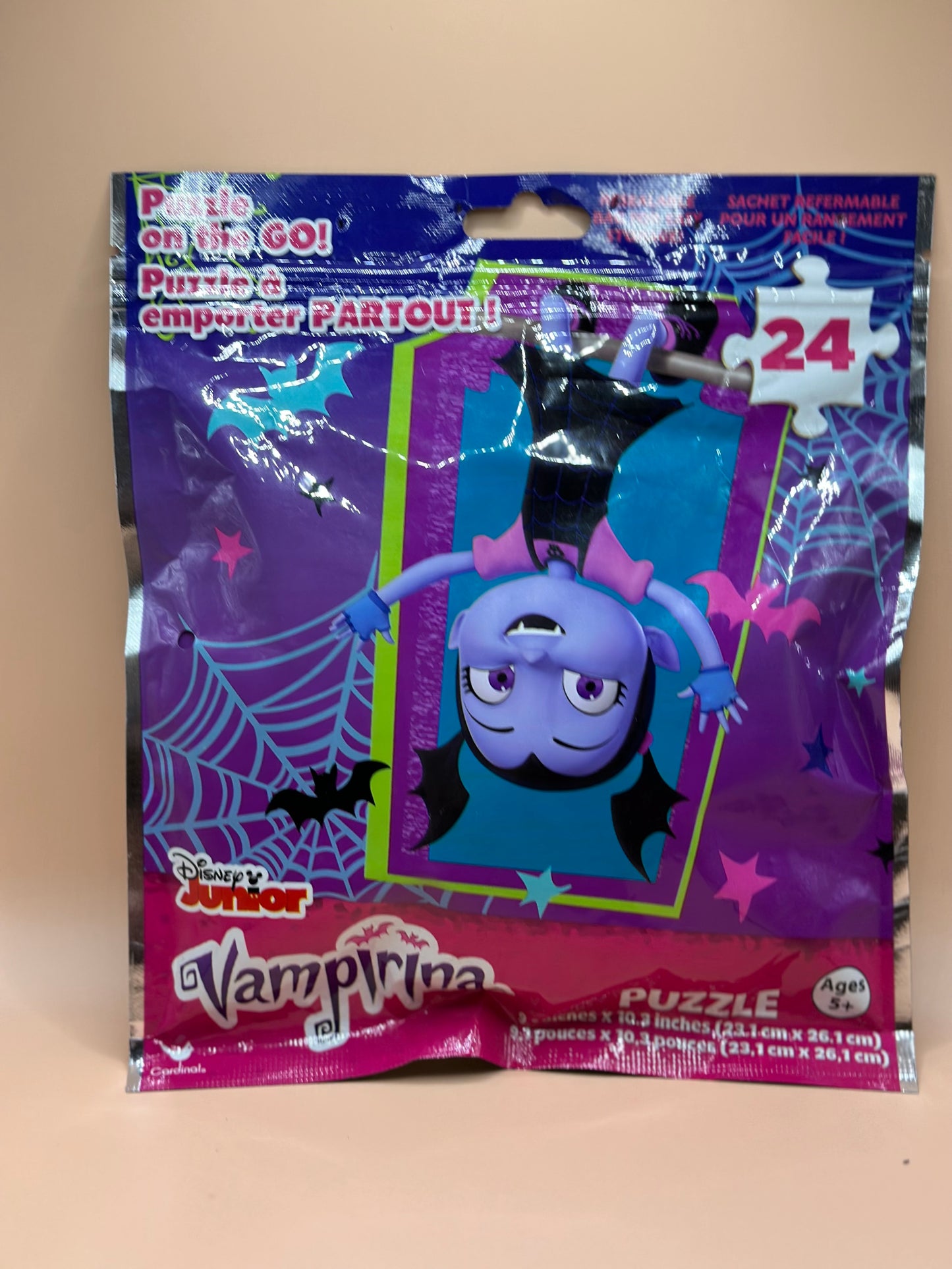 Vampirina Puzzle on the go