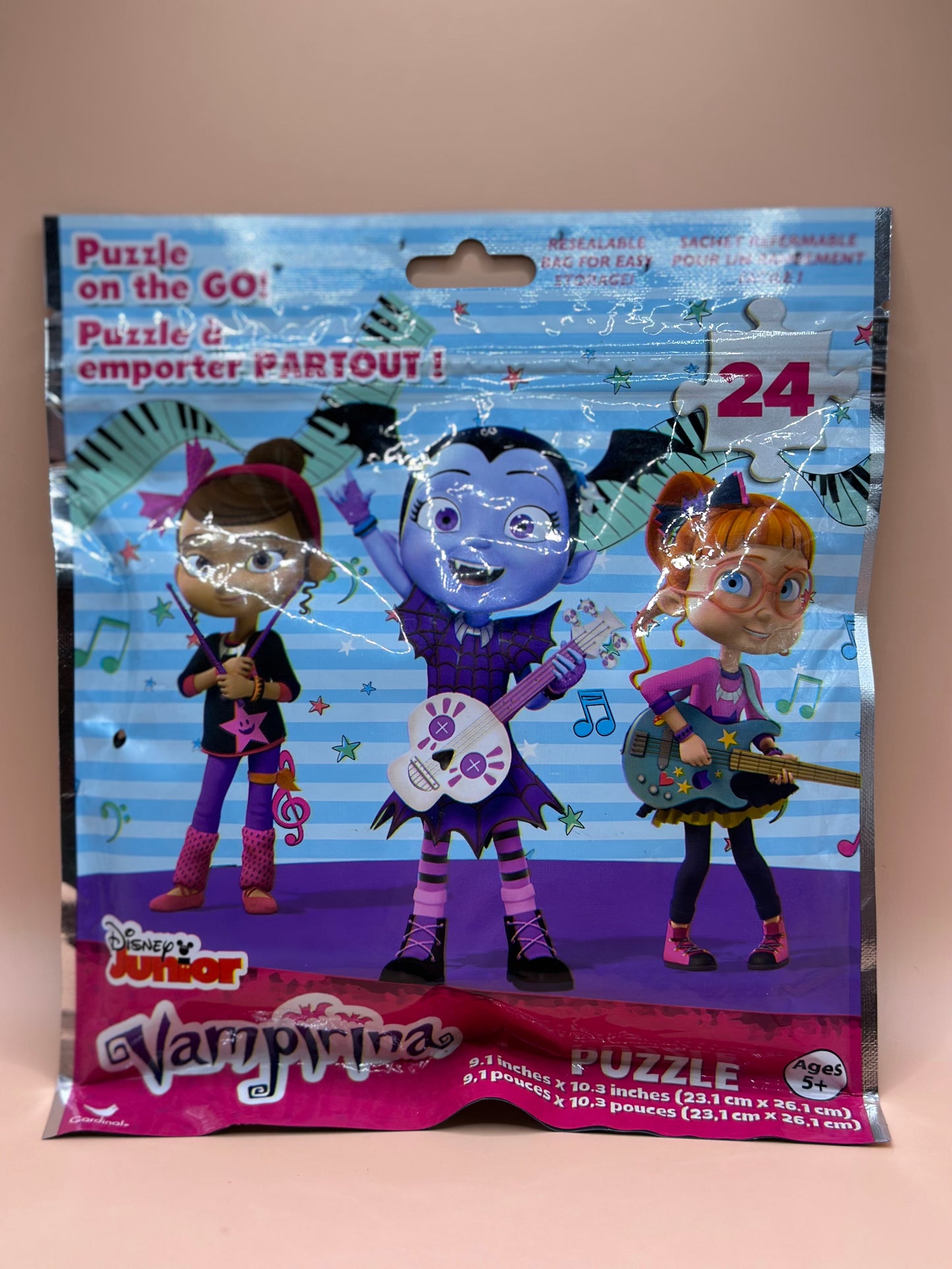 Vampirina Puzzle on the go